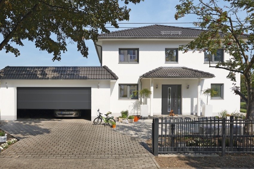 large-sectional-garage door