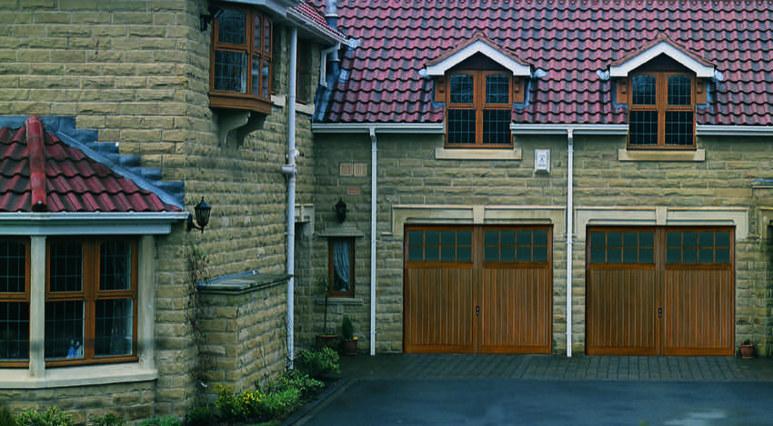 livingston-side-hinged-garage-doors