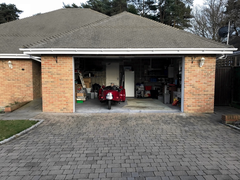 Electric roller garage door